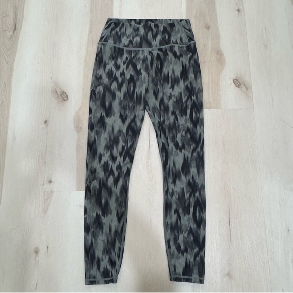 Varley Luna High Rise Leggings Aztec Animal Print Women's Small Smooth Stretch - Picture 5 of 13